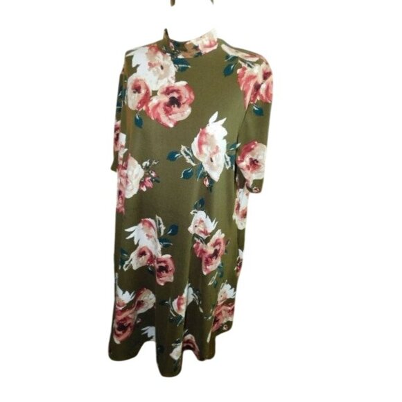 Plus Size Size 1X Floral Print STRETCH Knit Boutique Style Dress NWT - Picture 3 of 3